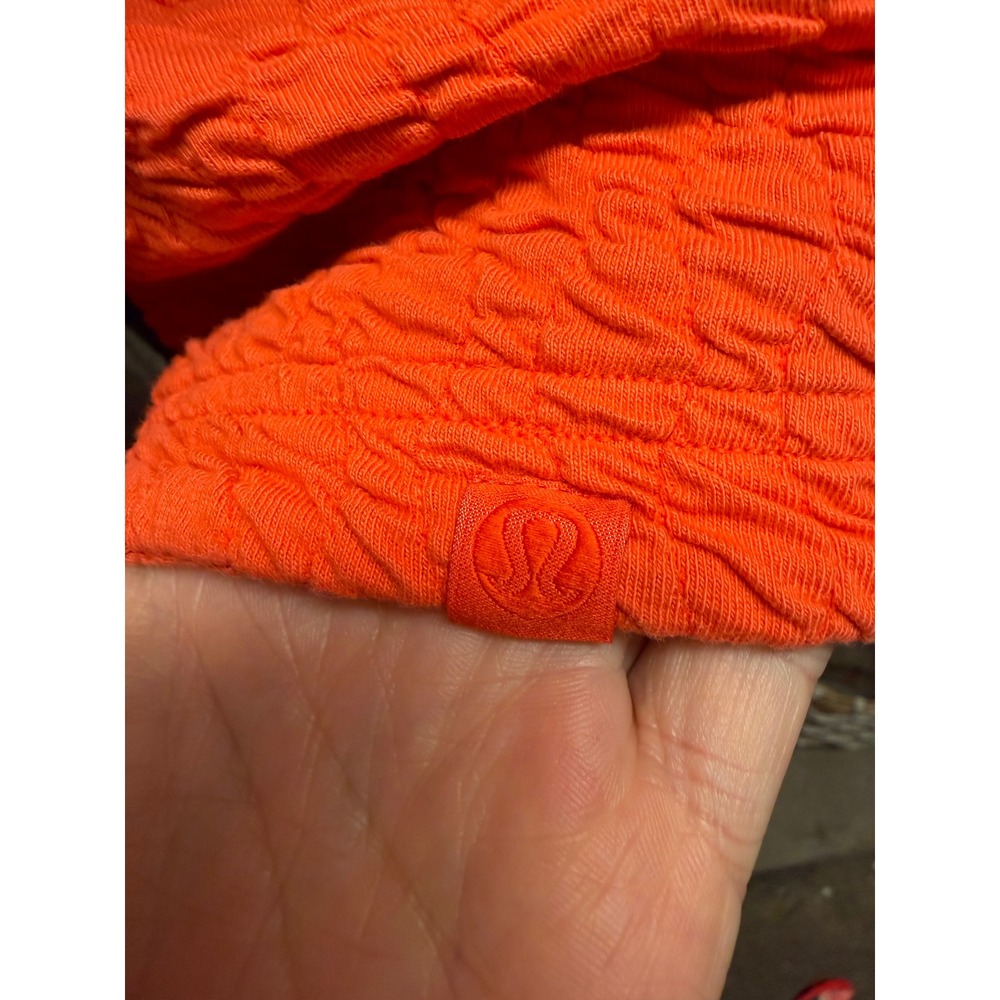 Lululemon Textured Mesh Full Zip Jacket Orange Popcorn Funnel Neck Size 4 - Picture 5 of 7